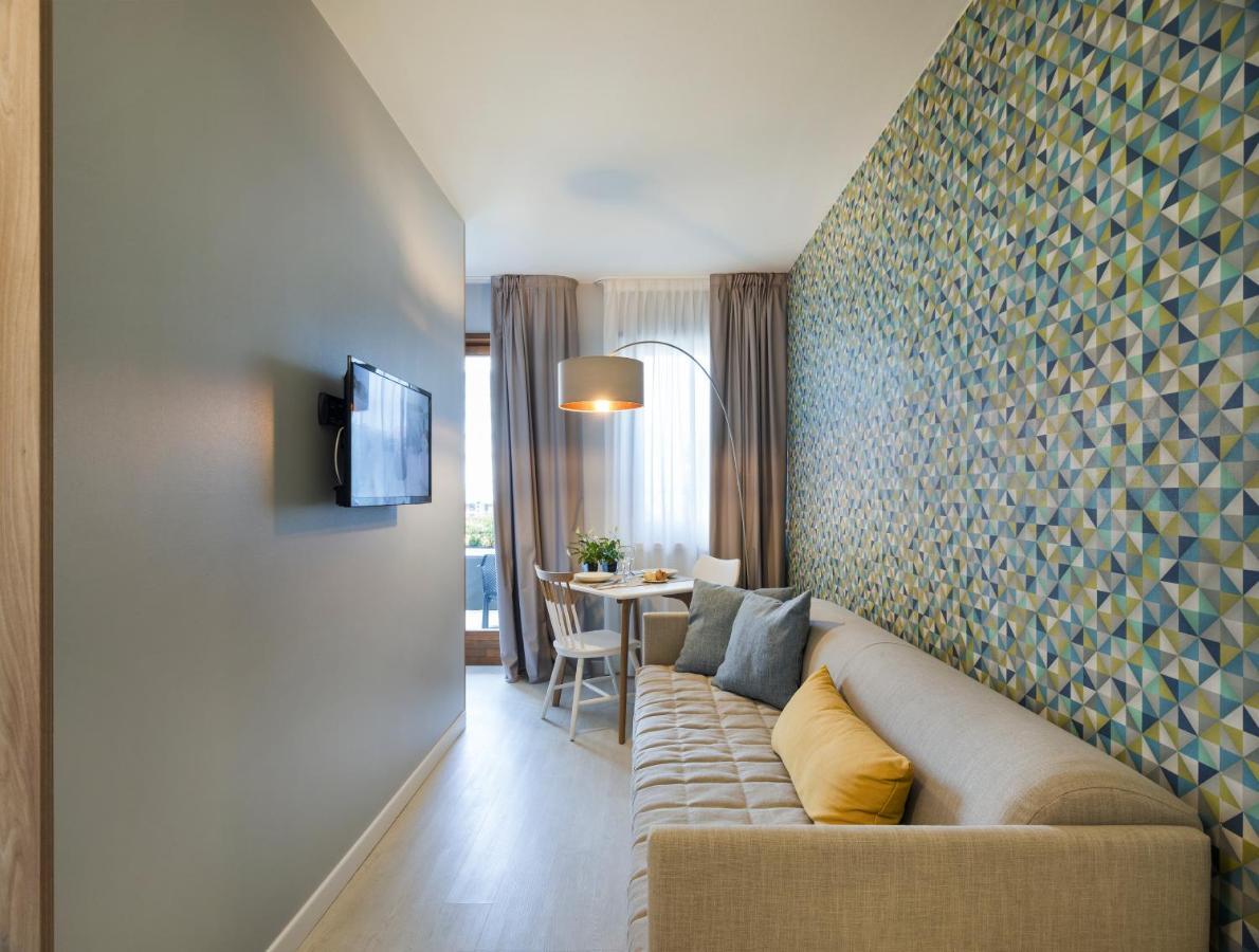 Hatelier Garda Home by Enjoy Garda Hotel Peschiera del Garda Buitenkant foto