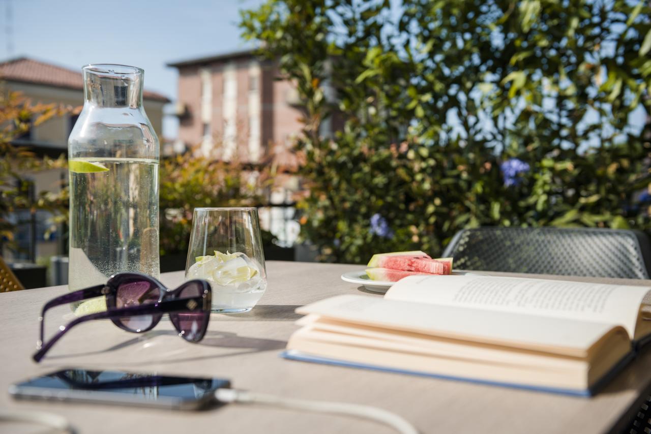 Hatelier Garda Home by Enjoy Garda Hotel Peschiera del Garda Buitenkant foto