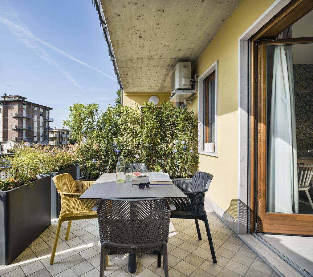 Hatelier Garda Home by Enjoy Garda Hotel Peschiera del Garda Buitenkant foto